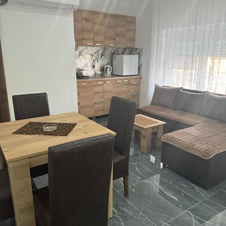 Sobe I Apartmani Casa Mia Pecinci Екстер'єр фото