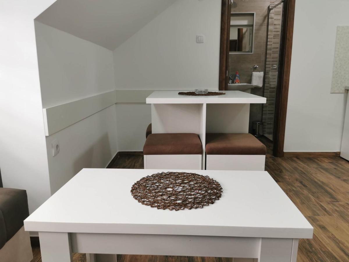 Sobe I Apartmani Casa Mia Pecinci Екстер'єр фото