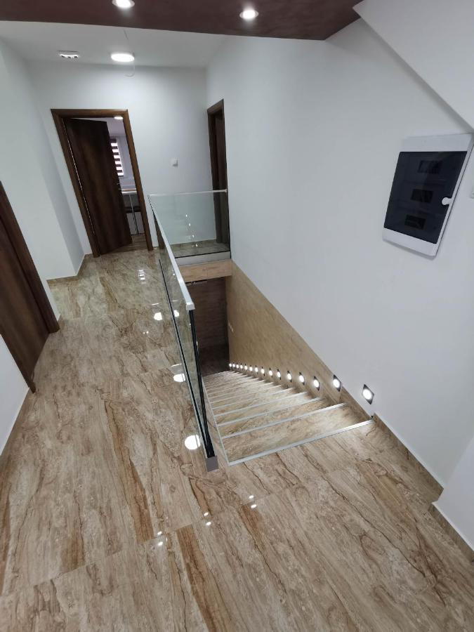 Sobe I Apartmani Casa Mia Pecinci Екстер'єр фото