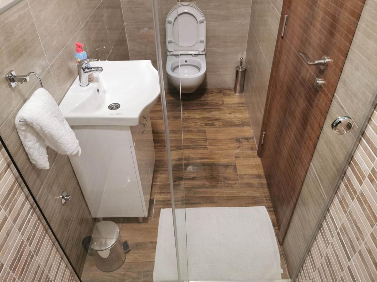 Sobe I Apartmani Casa Mia Pecinci Екстер'єр фото
