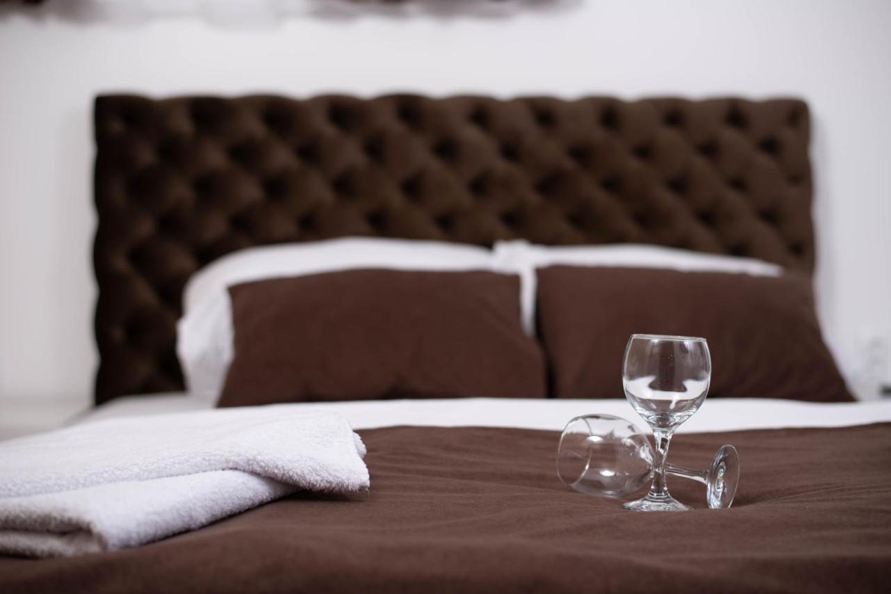 Sobe I Apartmani Casa Mia Pecinci Екстер'єр фото
