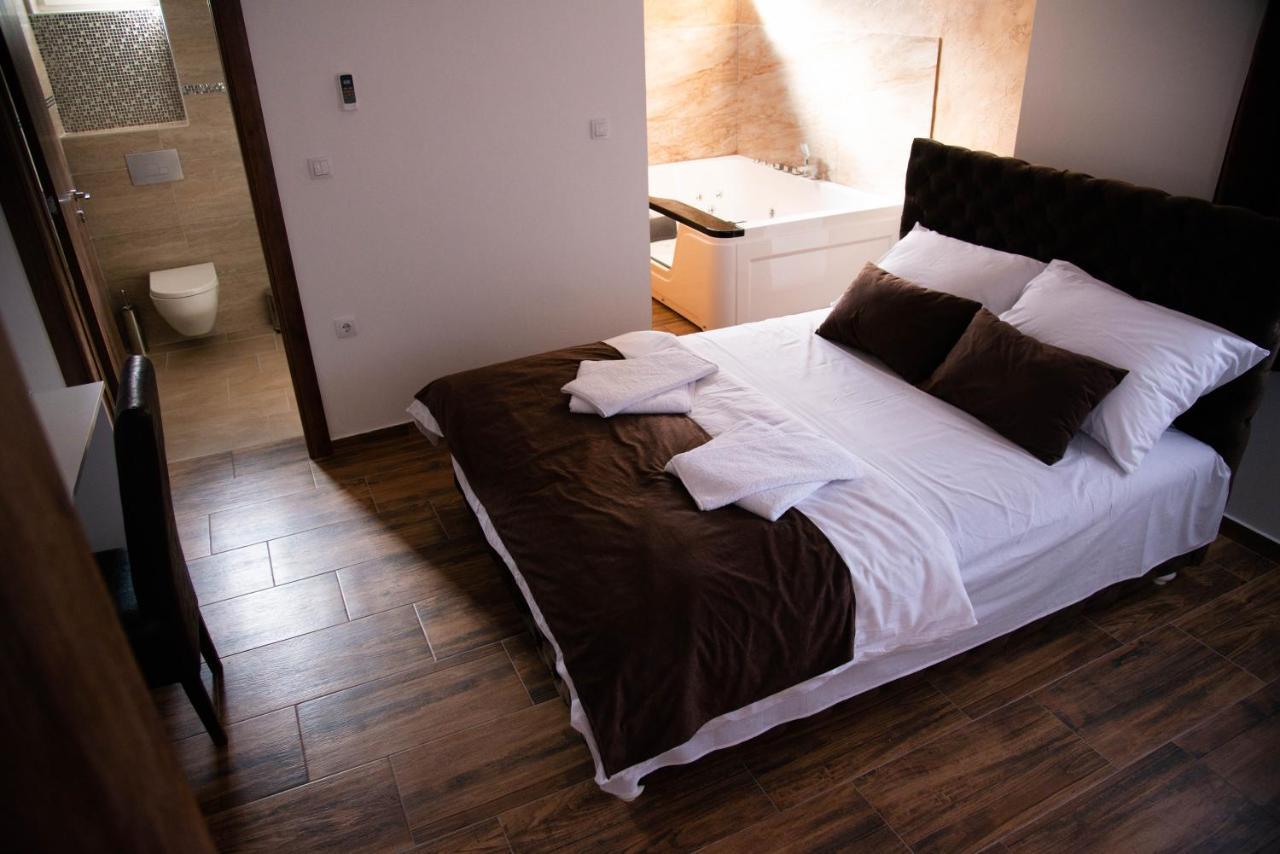 Sobe I Apartmani Casa Mia Pecinci Екстер'єр фото